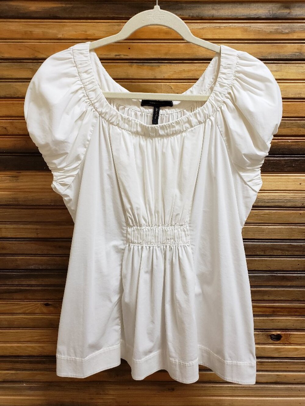 BCBG MaxAzria White Cotton Blend Puff Sleeve Blouse Flattering Smocked Waist L